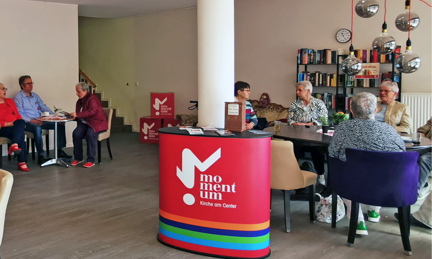 Das Momentum in Neunkirchen ist ein Citypastorales Projekt